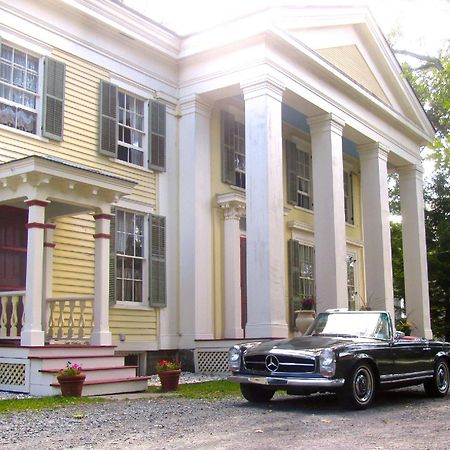 Oakcliff Bed And Breakfast Halfmoon Eksteriør bilde