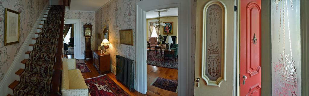 Oakcliff Bed And Breakfast Halfmoon Eksteriør bilde