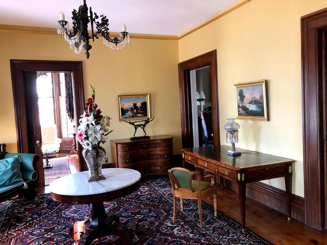 Oakcliff Bed And Breakfast Halfmoon Eksteriør bilde